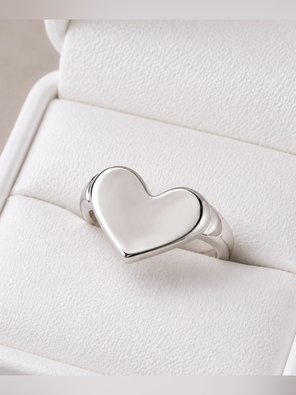 Sterling silver heart ring size 6-9 - Picture 13 of 13